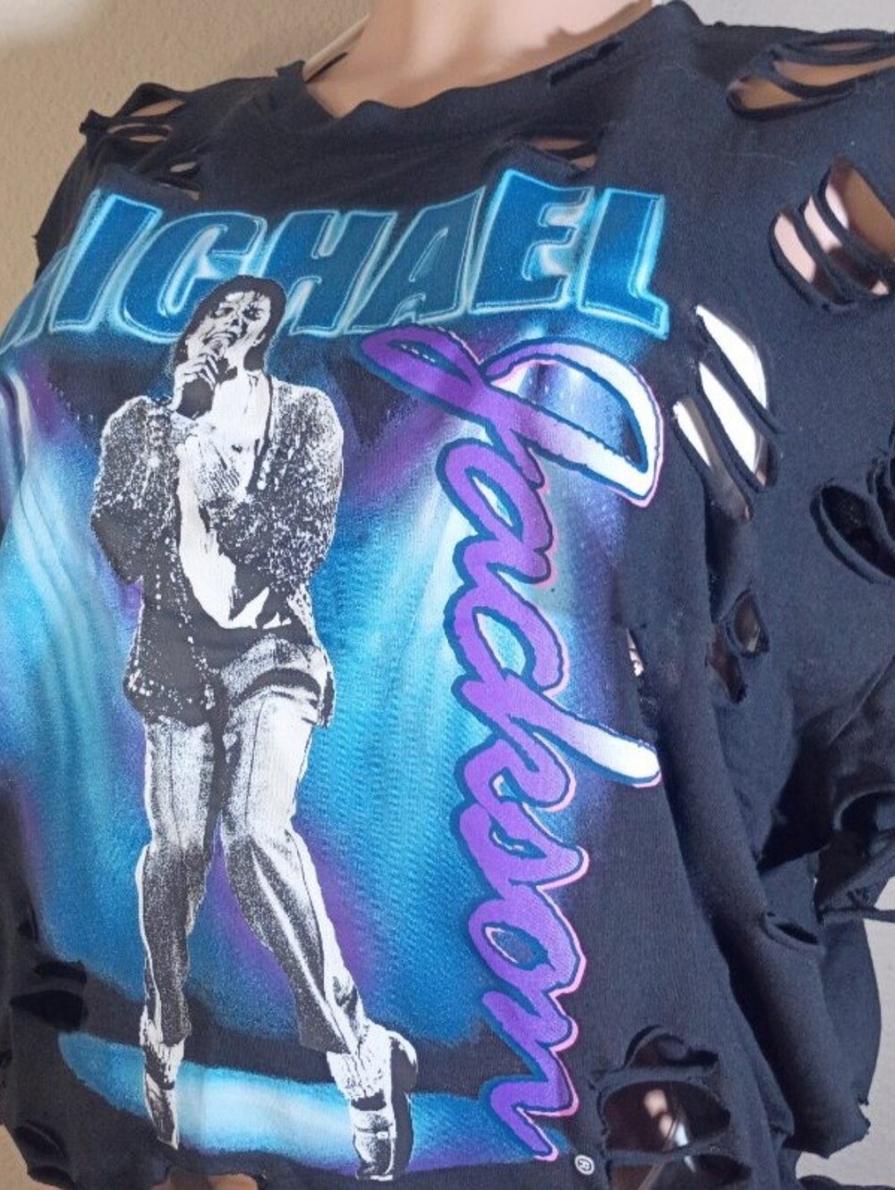 Michael Jackson Custom Distressed Graphic  Black Cropped Tee - Picture 5 of 7